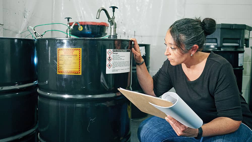 RCRA Hazardous Waste Generator Training Hazardous Waste Management